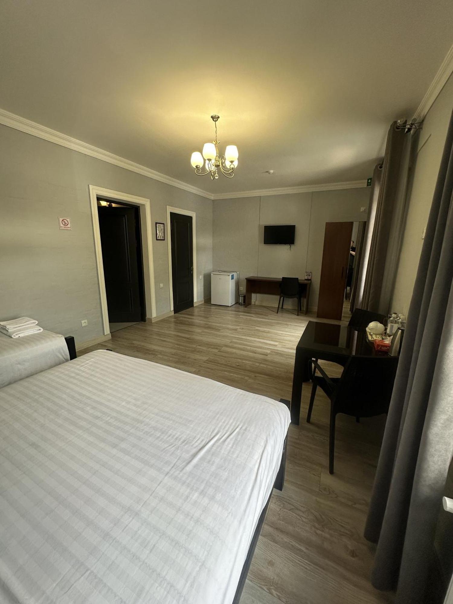 Nest Inn Ташкент Екстериор снимка